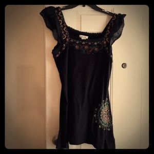 Adobe Star Large Black Embroidered Tunic  X